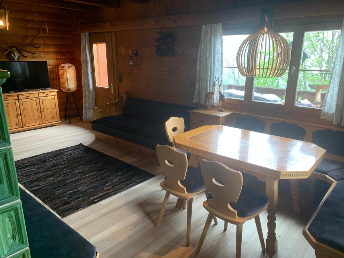 Ferienwohnungen Im Blockhaus Metzler 슈바르첸베르크 임 브레겐처발트 외부 사진