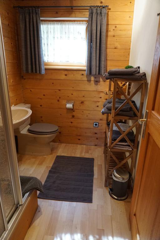 Ferienwohnungen Im Blockhaus Metzler 슈바르첸베르크 임 브레겐처발트 외부 사진